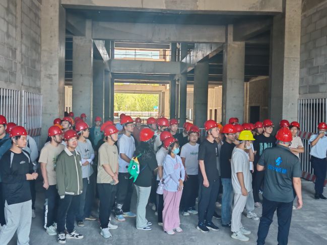 1715825785186060402.jpg 1217e55a07f676e99dba53edd68ff53.jpg